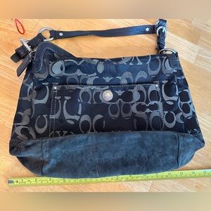 Coach Chelsea Optic Signature Print Purse with Turnlock Closure